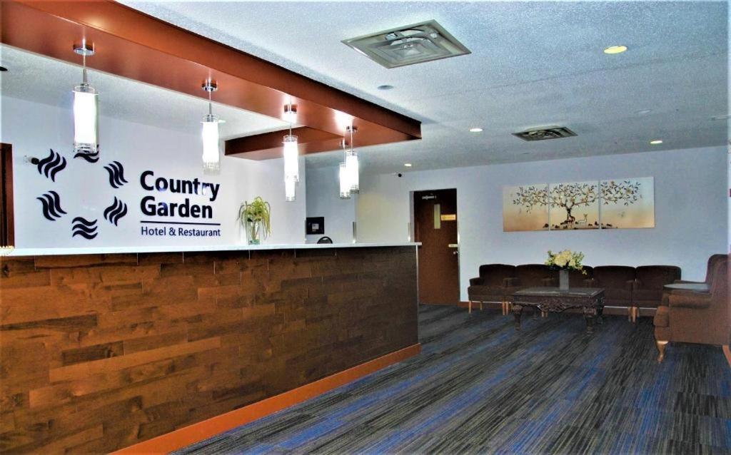 Country Garden Inn & Restaurant Smoky Lake Exteriér fotografie